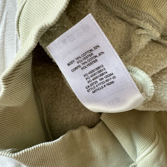 TNA Cropped Crewneck - Picture 7 of 8